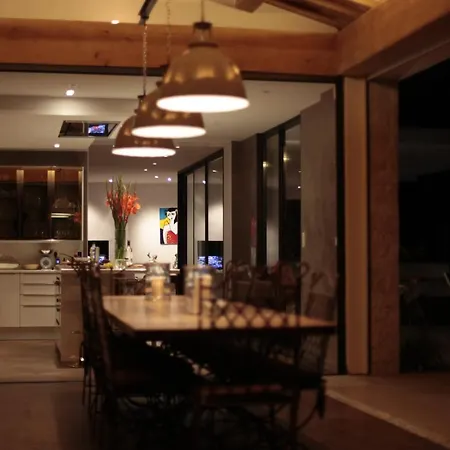 Luxurious Villa 4 Bedrooms In Secluded Area, Swimming Pool-3